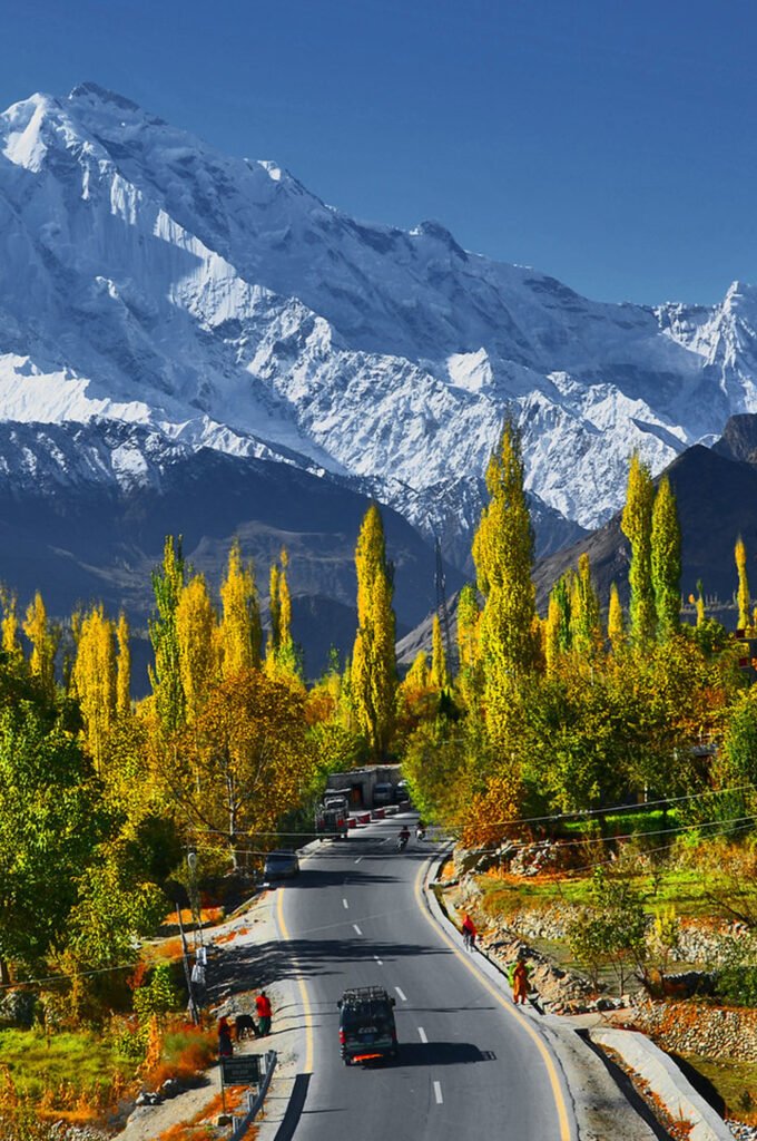 Saffer Guru's luxury and corporate travel services offering premium experiences in Pakistan